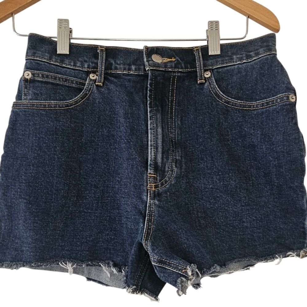 Everlane Blue Jean Shorts with High-Waisted Design and Casual Style